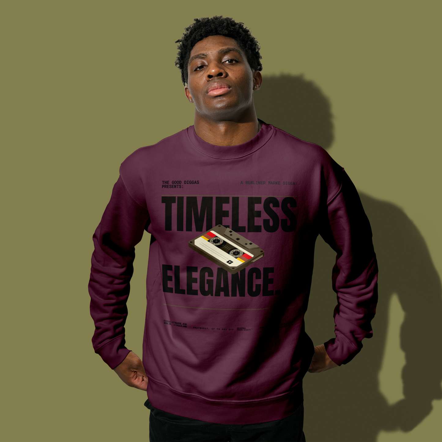Timeless Retro Front Sweatshirt (Black)