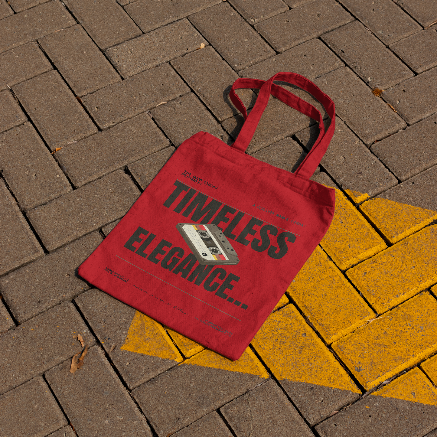 Timeless Retro Tote – Black