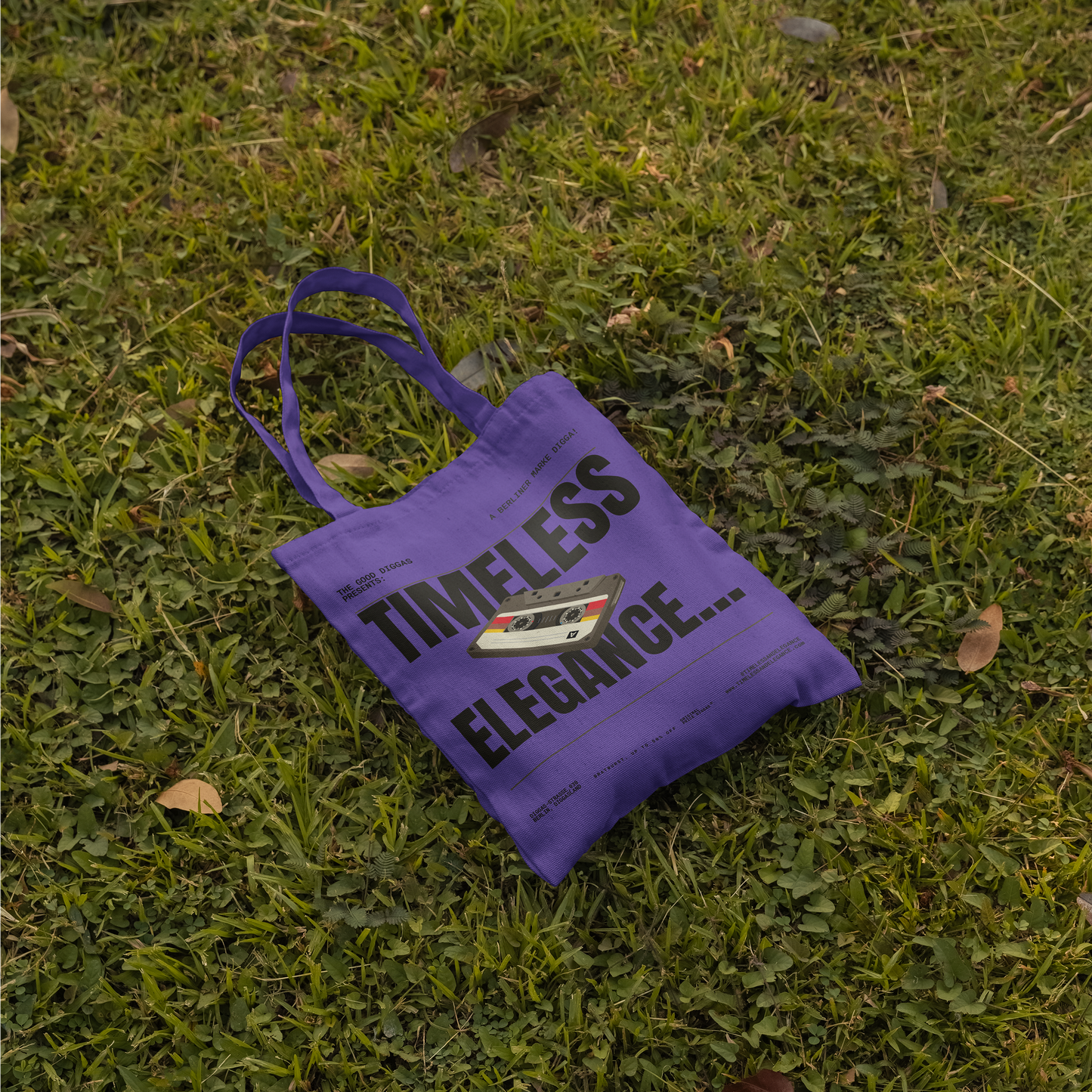 Timeless Retro Tote – Black