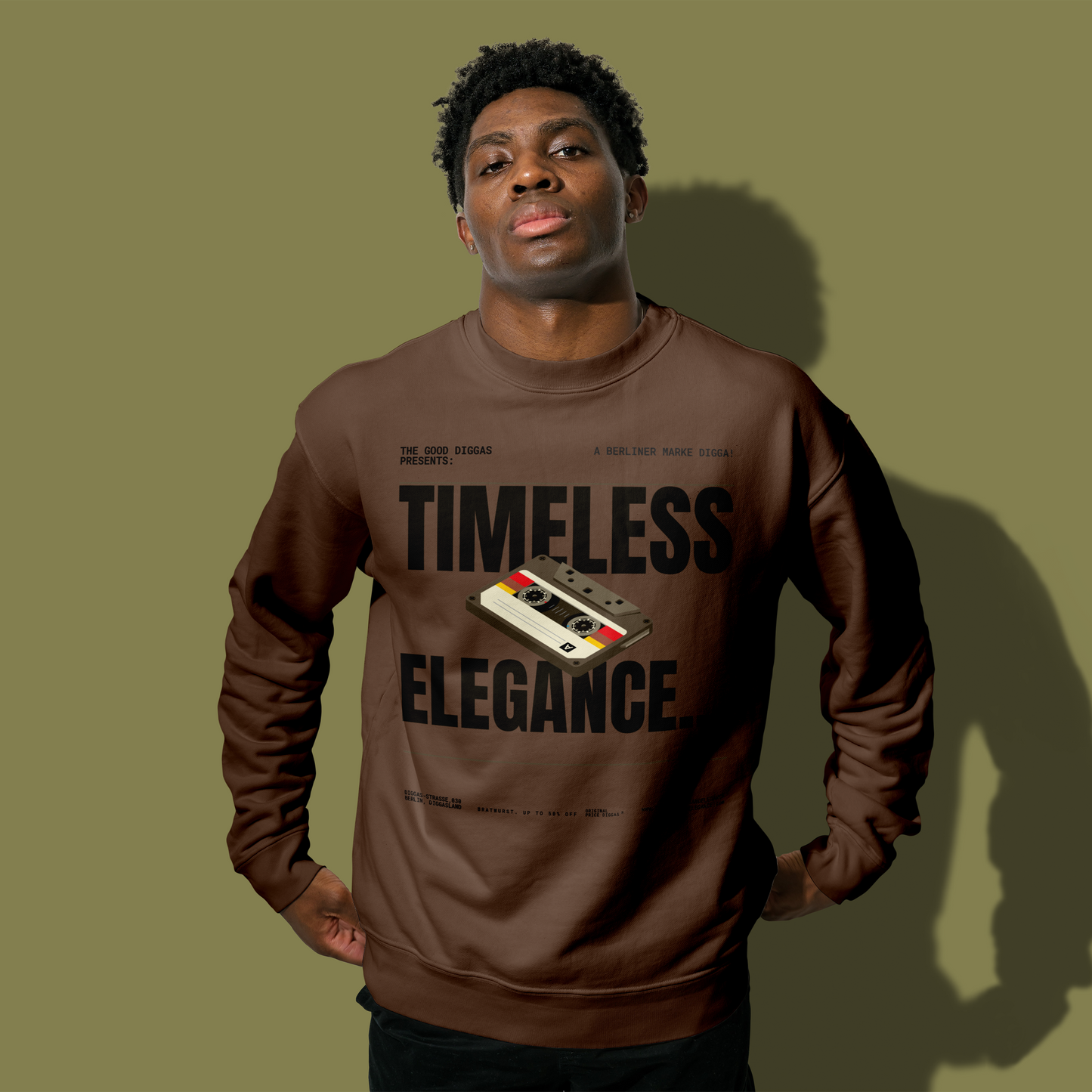 Timeless Retro Front Sweatshirt (Black)