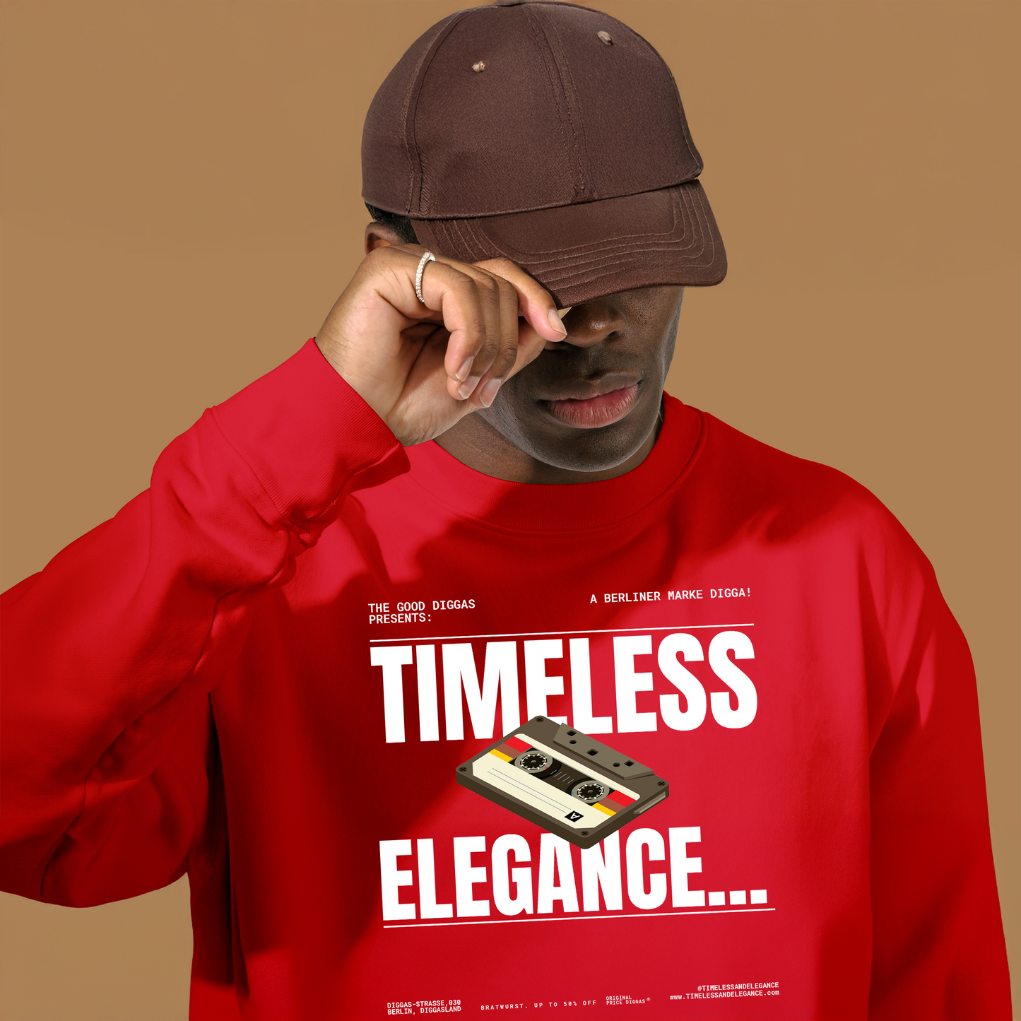 Timeless Retro Front Sweatshirt (White)