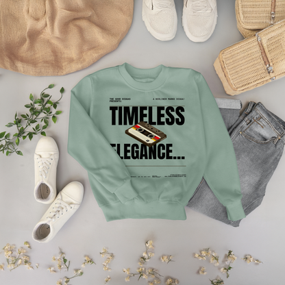 Timeless Retro Front Sweatshirt (Black)